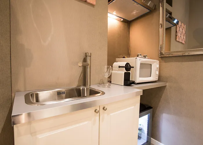 Bed & Breakfast 2b 4*