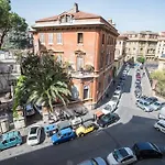2b 4* Rome