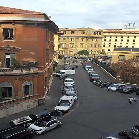 2b 4* Roma