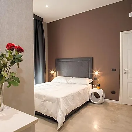 2b 4* Roma