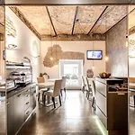 Bed & Breakfast 2b